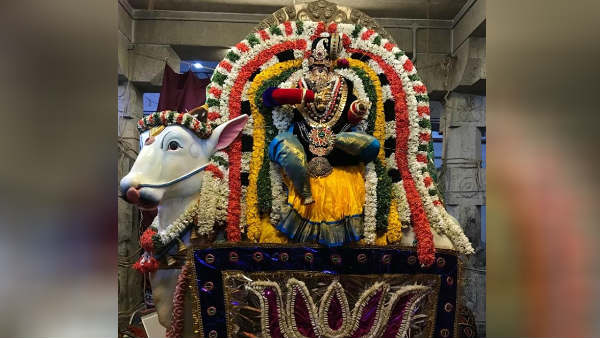 மகிஷனை வதம் செய்த ஆதிபராசக்தி