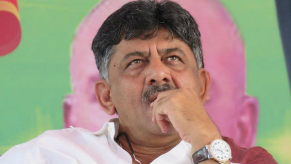 பெங்களூருவுக்கு காங். தலைவர்கள் 