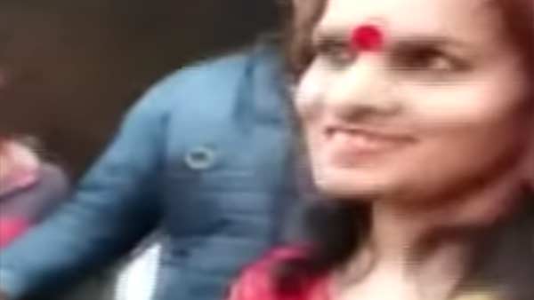 பெரிய சைஸ் பொட்டு 