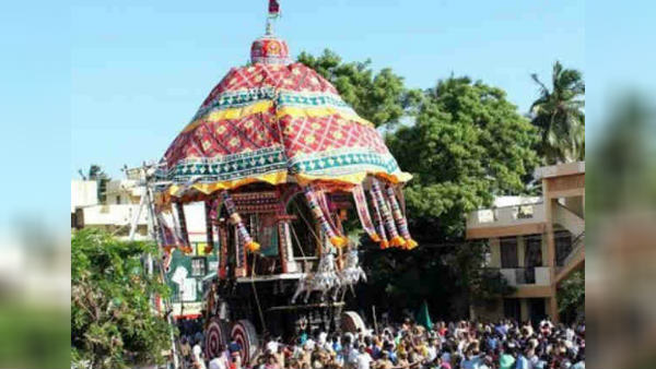 பிரம்மாண்ட ஆழித்தேர் பிரம்மாண்ட ஆழித்தேர்