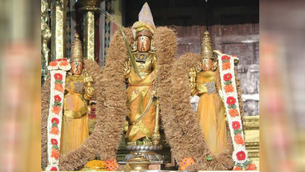 பெருமாள் கருடசேவை