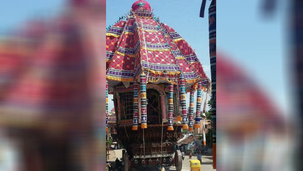 பங்குனி உத்திரத்தில் பாத தரிசனம் பங்குனி உத்திரத்தில் பாத தரிசனம்