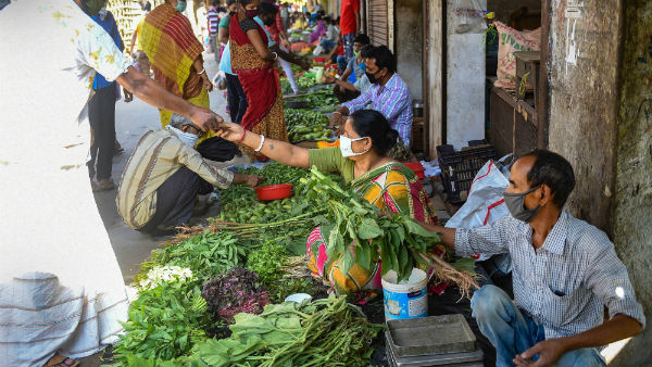  Theni ulavar santhai: people can buy 18 vegetables at just 150 rupees 
