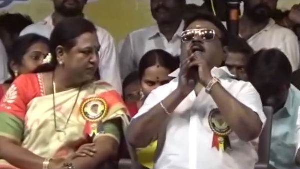 கண்கலங்கினர் 