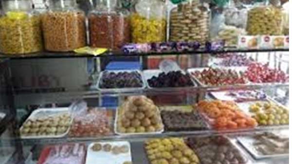 பேக்கரியில் பார்சல் மட்டுமே 