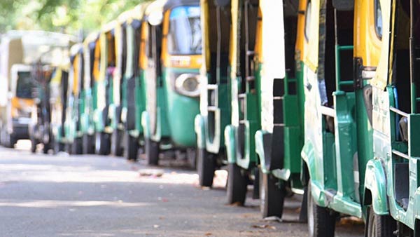 நல்லவேளை, கிளம்பிய இடத்திற்கே வரவில்லை 