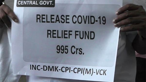 Congress party leaders protest against central government 