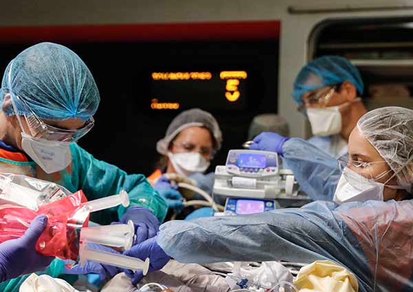 மருத்துவர்கள் தேவை