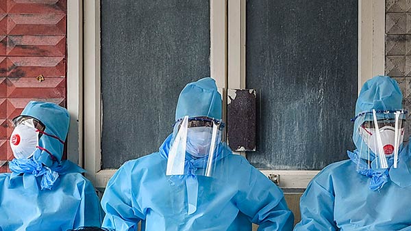 குடும்ப உறுப்பினர்கள் 