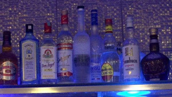 The number of people who died of drinking arrack in Cuddalore district has risen to three The number of people who died of drinking arrack in Cuddalore district has risen to three