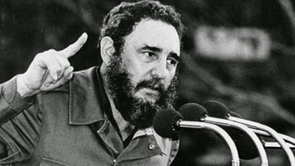 காஸ்ட்ரோ காஸ்ட்ரோ