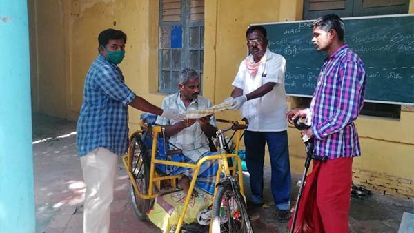 Government College professors in Puducherry offer relief to poor families Government College professors in Puducherry offer relief to poor families