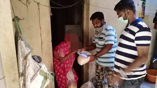 Group of friends help poor in Chennai ECR