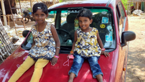 யாழினி ஹர்ஷினி 