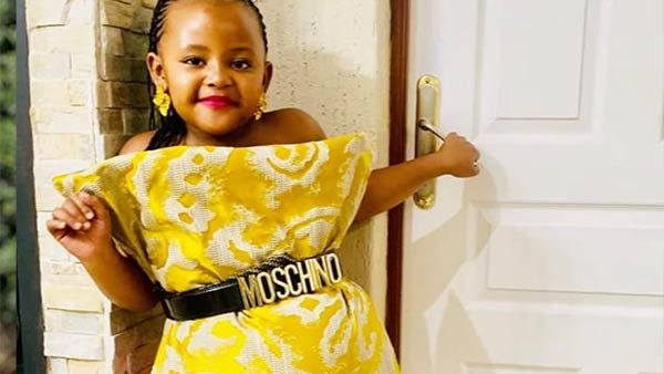 தலையணை மட்டும் 