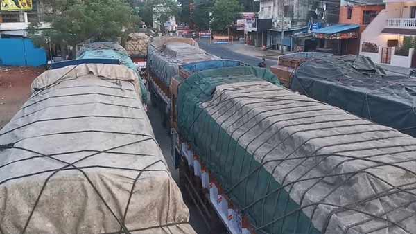 பூட்டை உடைத்து திருட்டு 