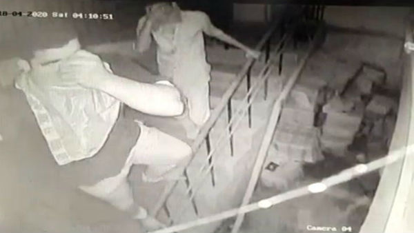 In Puducherry, police arrested two men for breaking into liquor shop godown and stealing bottles of liquor In Puducherry, police arrested two men for breaking into liquor shop godown and stealing bottles of liquor