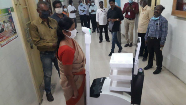 Students have invented a robot for transporting medicines to patients in Puducherry 