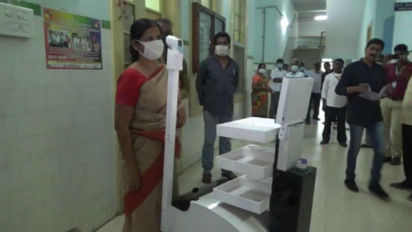 Students have invented a robot for transporting medicines to patients in Puducherry 