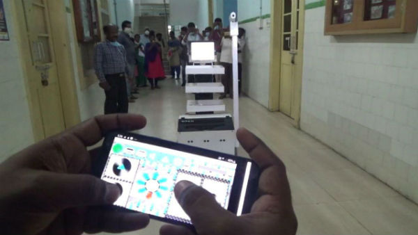 Students have invented a robot for transporting medicines to patients in Puducherry 