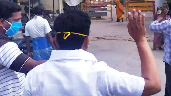 பாராட்டு 