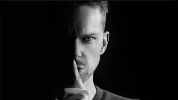 ஏன் இந்த அமைதி ஏன் இந்த அமைதி