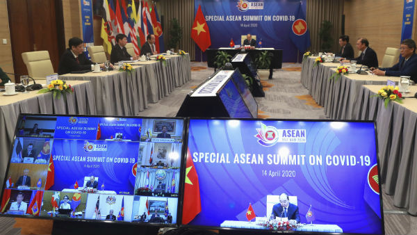 உணவகம் திறப்பு உணவகம் திறப்பு