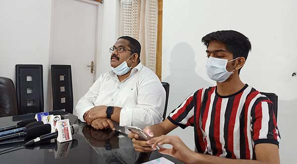 Introducing a new app in Trichy to contact doctors by online 