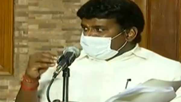 மூன்றடுக்கு மாஸ்க் 