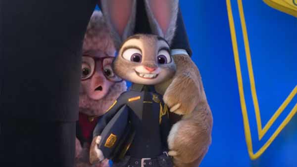  காக்கும் கடவுளாக 