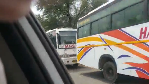 500 பேருந்துகள் காத்திருப்பு 