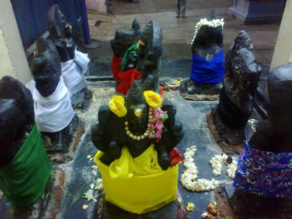 ராகு காலத்தில் துர்க்கை வழிபாடு