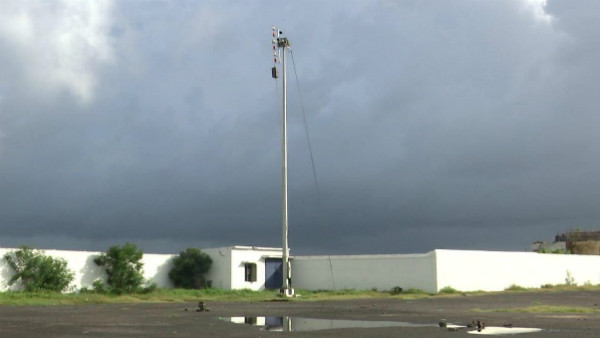 Amphan cyclone- Storm warning cage loaded at Puducherry port 