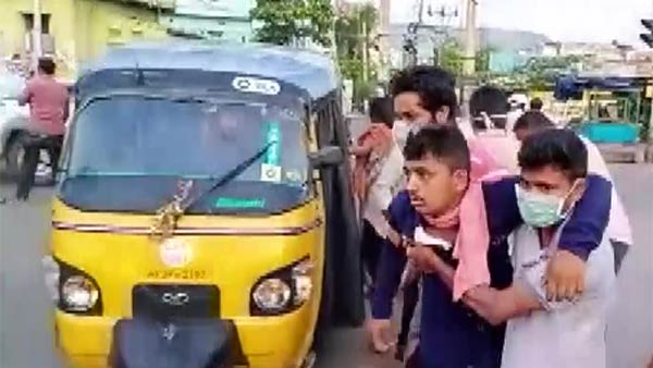 மூச்சு விட முடியவில்லை 