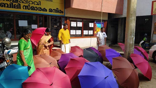 azhapuzha district thanneermukkom panchayat is role model for social distance following azhapuzha district thanneermukkom panchayat is role model for social distance following