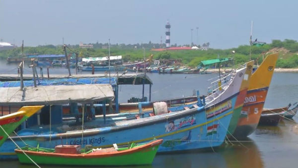 Fishermen are preparing for fishing in Puducherry 