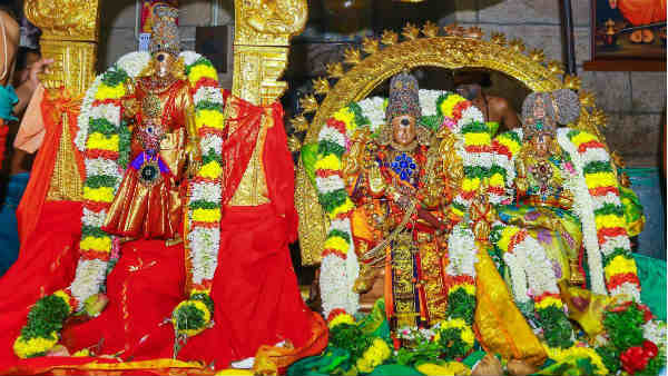 சொக்கநாதருடன் இணைபிரியாத மீனாட்சி சொக்கநாதருடன் இணைபிரியாத மீனாட்சி