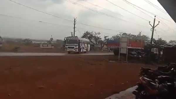 கரையை கடக்கும்போது எச்சரிக்கை 