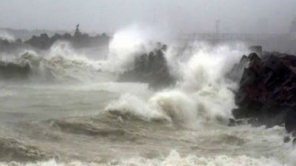 12 லட்சம் பேர் வெளியேற்றம் 