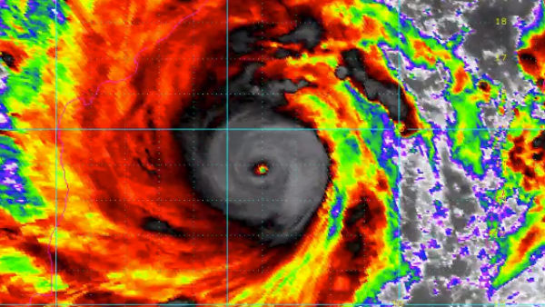 சூப்பர் புயல் 