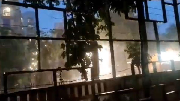 புயல் கரை 