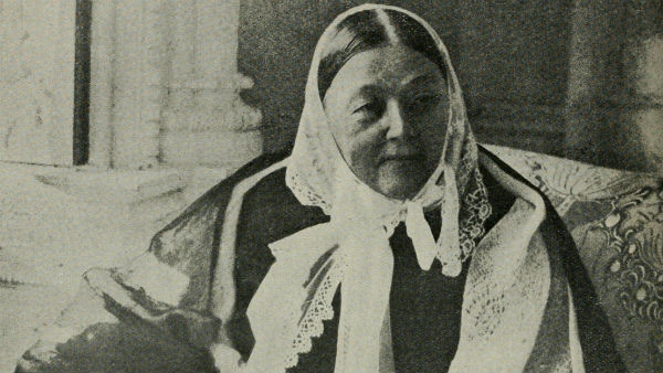 செல்வந்தர் வீட்டு பெண் செல்வந்தர் வீட்டு பெண்