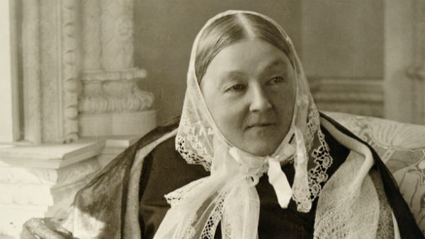 கை விளக்கேந்திய காரிகை கை விளக்கேந்திய காரிகை