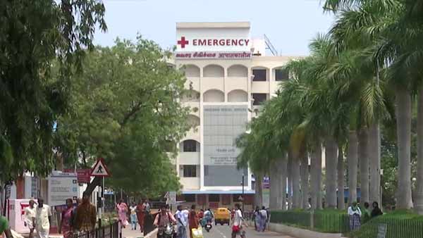கெடுபிடிகளுடன் அனுமதி கெடுபிடிகளுடன் அனுமதி