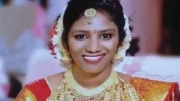 பாட்டிலில் பாம்பு 