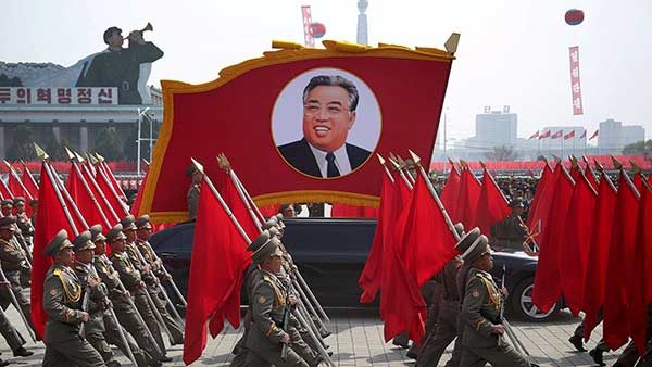 புது நபர் யார்? 