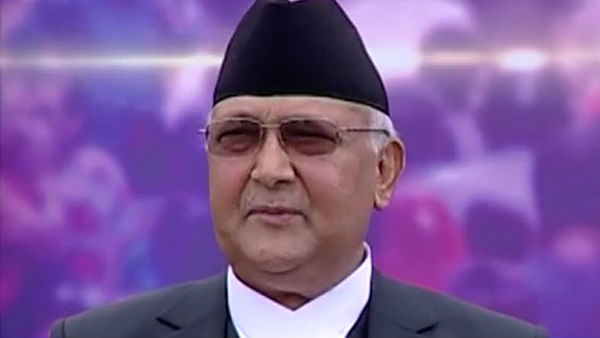 பின்னணி யார் 