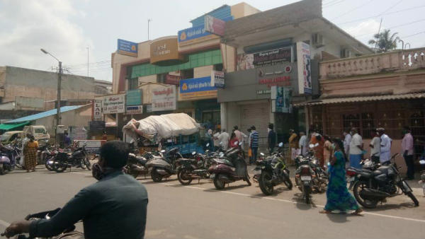 பார்சல் வாங்கிட்டுப் போகலாம் 