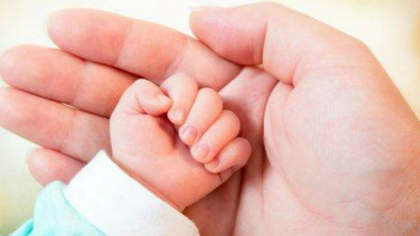 கருவில் சுமக்கும் தாய் 