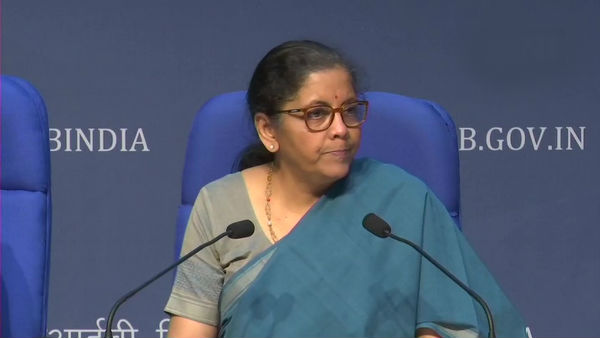 தனியார் நிறுவனங்கள் 